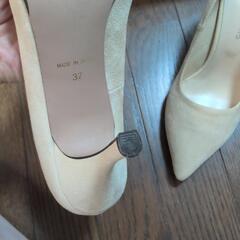 【美品1回のみ着用】GALLARDAGALANTEパンプスの画像