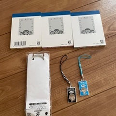 日光のストラップとメモ帳の画像