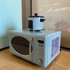 オシャレなレトロ調の家電セット　TOFFY電子レンジ　グランドライン冷蔵庫の画像