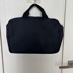 OBLONG ブラックビジネスバッグ 仕切り付きの画像