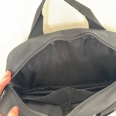 OBLONG ブラックビジネスバッグ 仕切り付きの画像