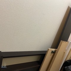 クイーンベッドフレームのみ　解体済み
の画像