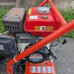 お盆17日まで出品、小型クローラ運搬車手動ダンプ、4馬力の画像