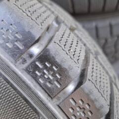 【215/65R/16】　スタッドレスタイヤの画像
