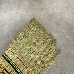 座敷ほうき 短い 箒 掃除道具 掃き掃除 ホウキ 中古品の画像