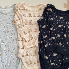 UNIQLO  肌着3枚セット　90cmの画像