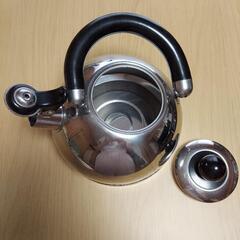 ステンレス製ケトルの画像