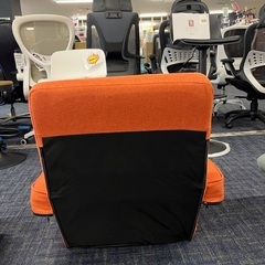【座椅子（オレンジ）ひじ掛け付き／】引き取り限定　転売OK　倒産品　まとめ売り　ネット商材　アマゾン引き上げ商品　メルカリ　副業 の画像