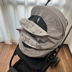アップリカ ルンルンゴー ベビーカー A型の画像