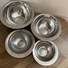 キッチン用品　重ねて収納できるステンレスボウル4点セットの画像