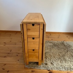 IKEA折り畳めるダイニングテーブルの画像