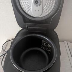 TOSHIBA　炊飯器(3合)の画像
