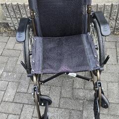 シルバーカー、クラッチ杖、車椅子の画像