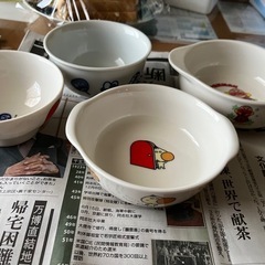 子供用食器の画像