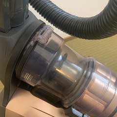 キャニスター型掃除機の画像