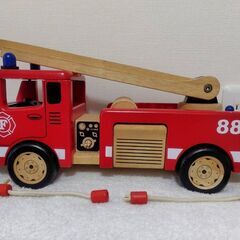 木製消防車　はしご車の画像