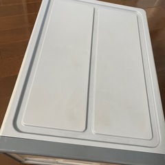 衣装ケースの画像