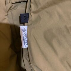 GORE-TEX カーキ JACKET ダウンジャケットの画像