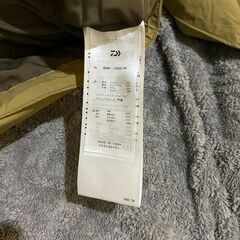 GORE-TEX カーキ JACKET ダウンジャケットの画像
