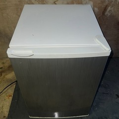 1ドア冷蔵庫　冷凍冷蔵庫　容量75ℓの画像