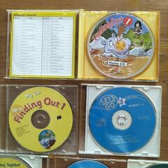 子ども用の英語教材のCD５枚＋１枚ですの画像
