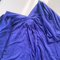 イング肩あきTシャツの画像