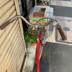 自転車　MONTANA CLASIC カゴ付き　防犯登録無し　26インチ　赤色の画像