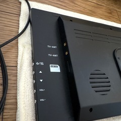 車載 テレビ ワンセグ内蔵10.1インチモニター 12v 24vトラック対応の画像