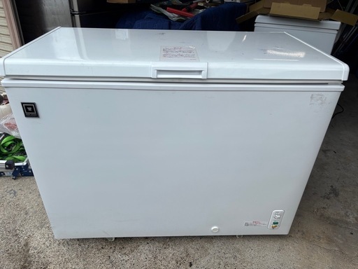 レマコム　冷凍庫　RRS-262NF  2022年製　中古品