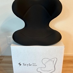 【新品同様/美品/箱入り】姿勢サポート椅子（Style SMART）の画像