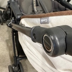 combi AB型ベビーカーの画像