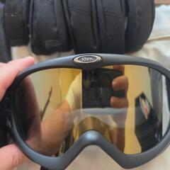 【引取限定】スキーセット(ウェア上下、ゴーグル、手袋)の画像