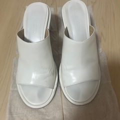 リリーブラウン白パンプスM size　の画像