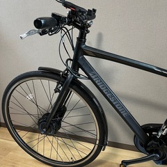 ほぼ新品✨ ブリヂストン電動自転車 TB1e、バッテリーB400（14.3～14.6Ah相当）。2025年7月28日購入、数回のみ使用で新品同様の美品です。新品購入よりもお得に入手できるチャンス！早い者勝ちです。の画像