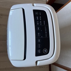 IRIS OHYAMA空気清浄除湿機の画像