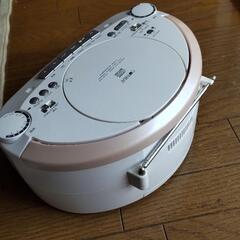 東芝CUTEBEAT CDラジカセ ハンドル付きの画像