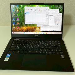 【Core-i7】【バッテリー良好◎】【美品】【超軽量】Windows11高性能ノートPCの画像