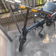 電動アシスト折りたたみ自転車の画像