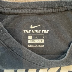 NIKE Tシャツの画像
