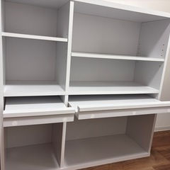 収納棚の画像