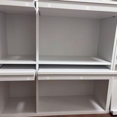 収納棚の画像