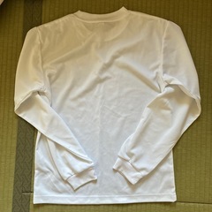 SS（160くらい？）サイズ　サッカー⚽️等　白色　長袖インナー　の画像