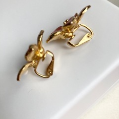 【新品】ハワイ プルメリア イヤリング の画像