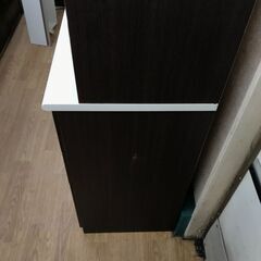 ★リユースのサカイ春日部店★KJ11295　2枚扉　食器棚　ブラック　H200×W105×D48 クリーニング済みの画像