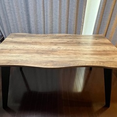 4人用ダイニングテーブル(マナベインテリアハーツ)の画像