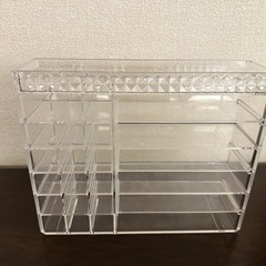 コスメ収納の画像