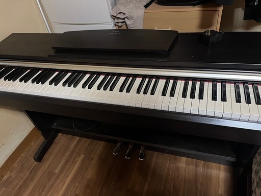 YAMAHA 電子ピアノ