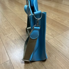 ショルダーバッグの画像