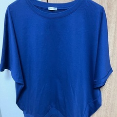 新品 カットソーの画像