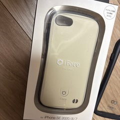 iPhone SEケースの画像